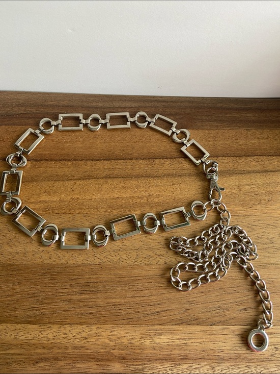 Accessories - Silver Tone Chain Link Belt Geometric Modern Minimalist Adjustable Y2K
